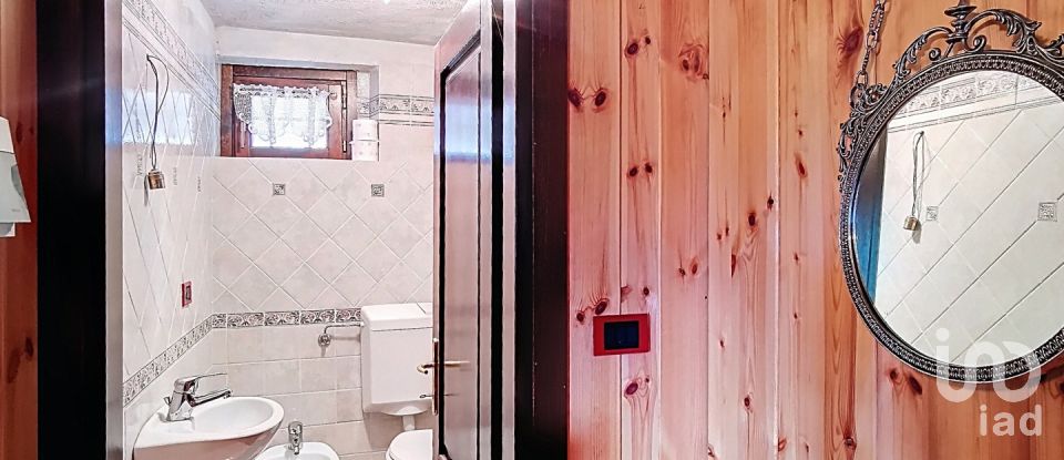 House 5 rooms of 172 m² in Nus (11020)