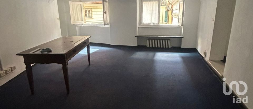 Negozio / locale commerciale di 120 m² in Genova (16123)