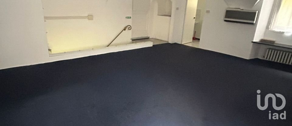 Negozio / locale commerciale di 120 m² in Genova (16123)
