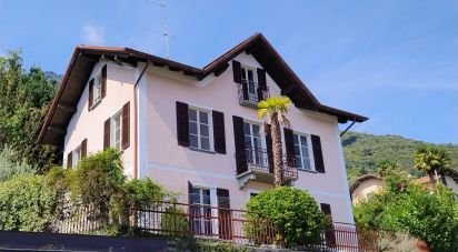 Villa storica 6 locali di 176 m² in Oggebbio (28824)