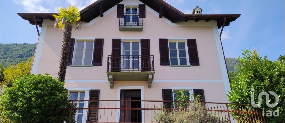 Villa storica 6 locali di 176 m² in Oggebbio (28824)
