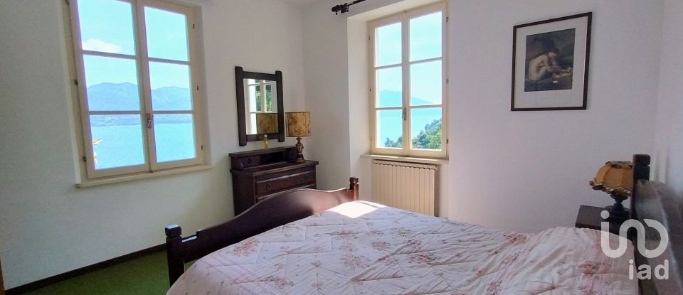 Villa storica 6 locali di 176 m² in Oggebbio (28824)