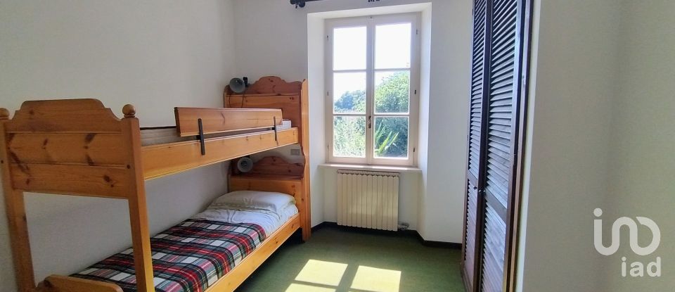 Villa storica 6 locali di 176 m² in Oggebbio (28824)