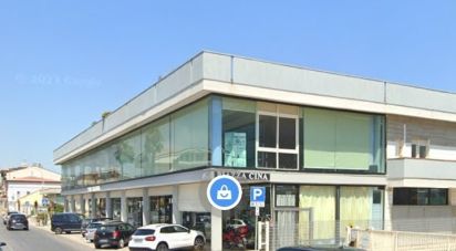 Negozio / locale commerciale di 2.187 m² in Giulianova (64021)