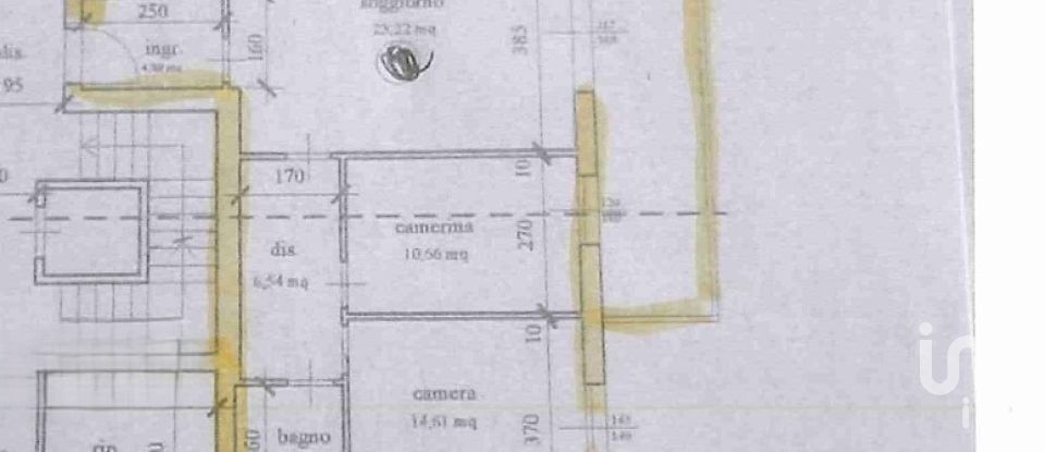 Three-room apartment of 90 m² in Agliana (51031)