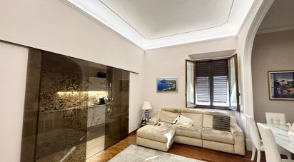 Appartamento 7 locali di 143 m² a Firenze (50144)