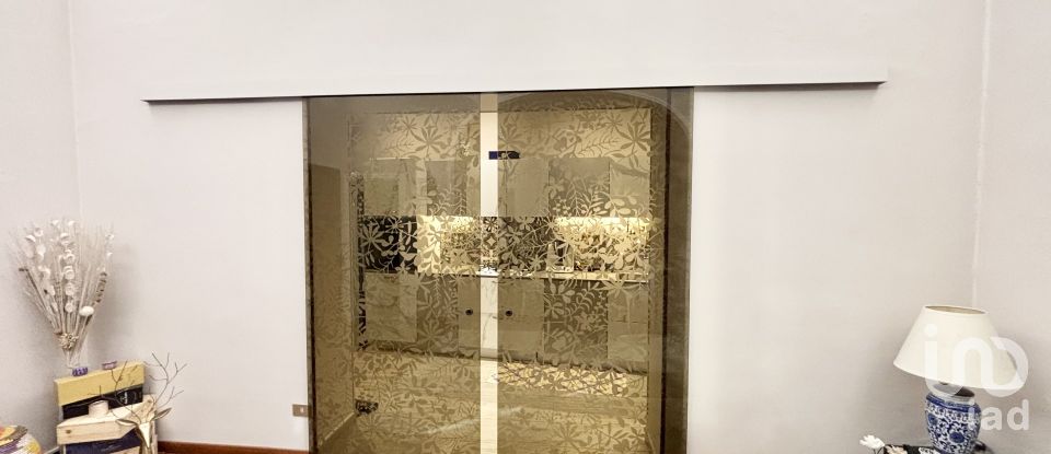 Appartamento 7 locali di 143 m² a Firenze (50144)