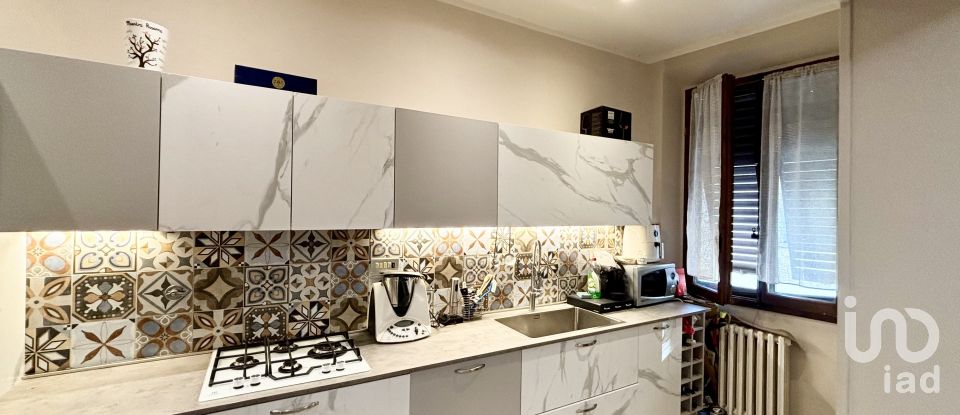 Appartamento 7 locali di 143 m² a Firenze (50144)