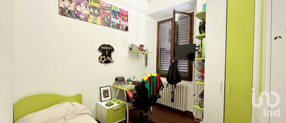 Appartamento 7 locali di 143 m² a Firenze (50144)