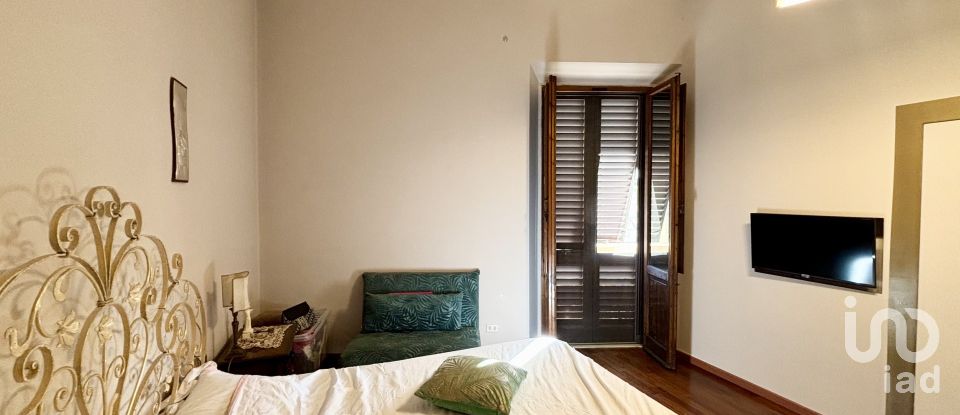 Appartamento 7 locali di 143 m² a Firenze (50144)