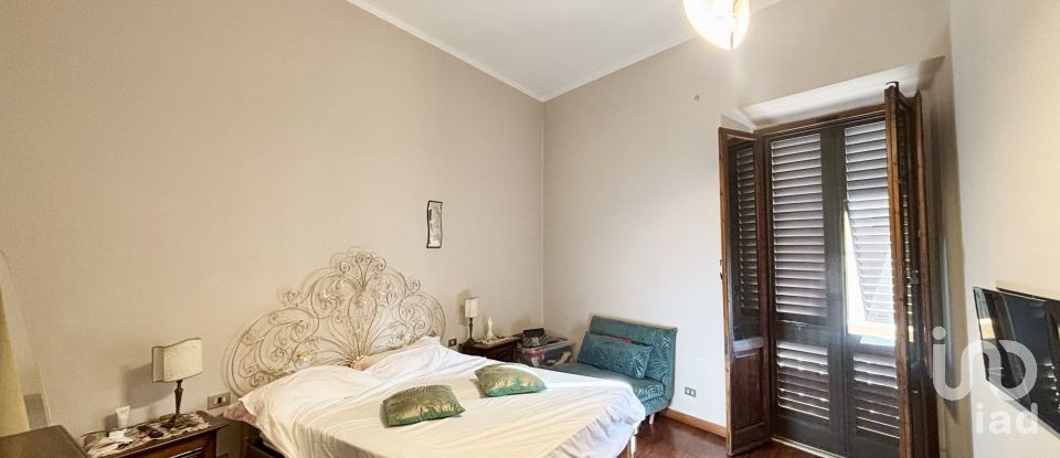 Appartamento 7 locali di 143 m² a Firenze (50144)