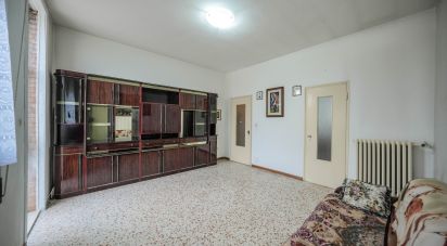 Traditional house 4 rooms of 138 m² in Ostellato (44020)