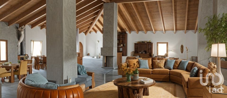 Casale 0 locali di 700 m² in Villadose (45010)