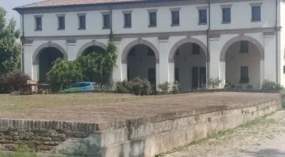 Casale 0 locali di 700 m² in Villadose (45010)