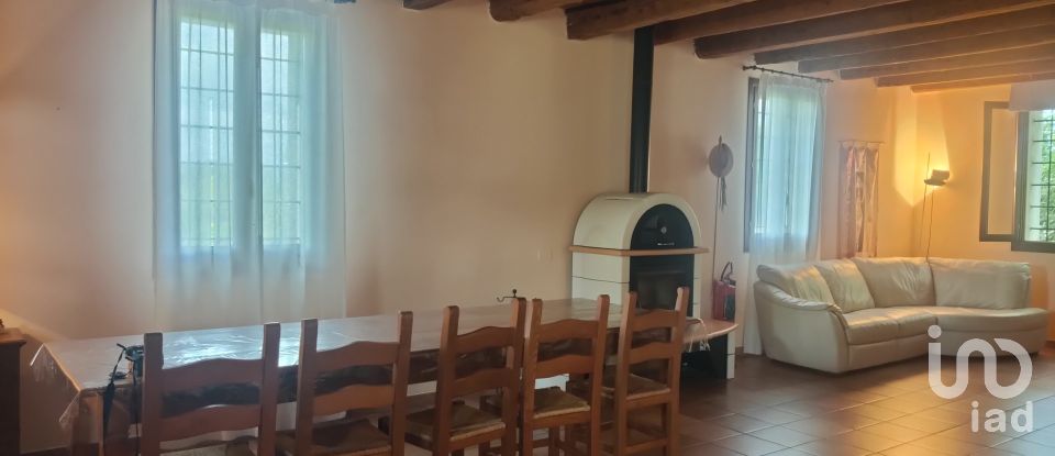 Casale 0 locali di 700 m² in Villadose (45010)