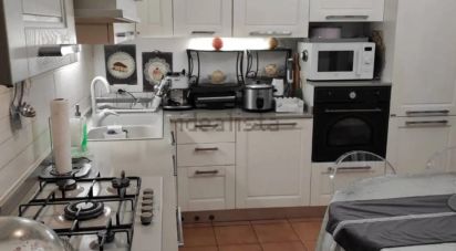 Palazzo / Stabile 5 locali di 179 m² a Foligno (06034)