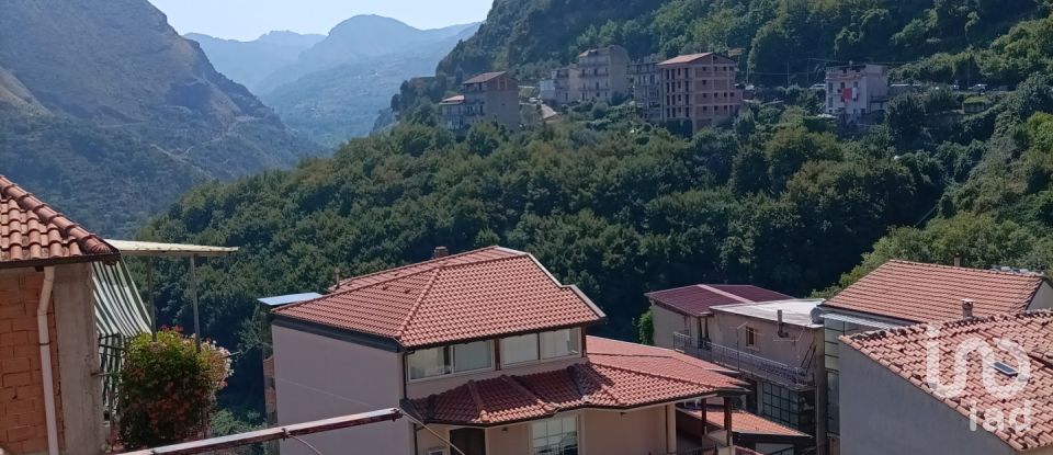 House 6 rooms of 150 m² in Longi (98070)