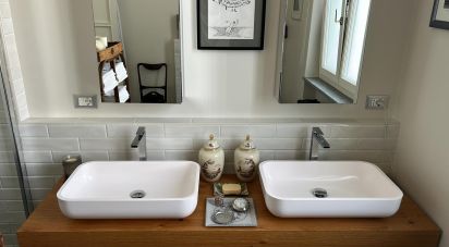 Appartamento 9 locali di 150 m² a Genova (16122)