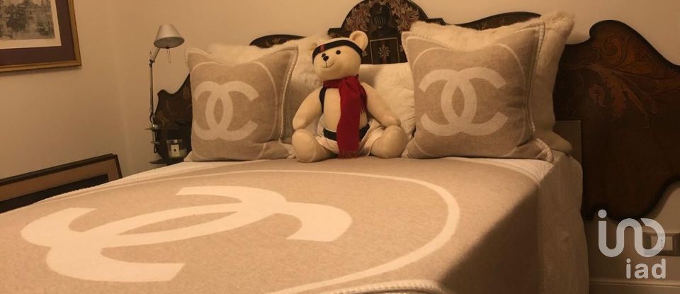 Apartment 9 rooms of 150 m² in Genova (16122)