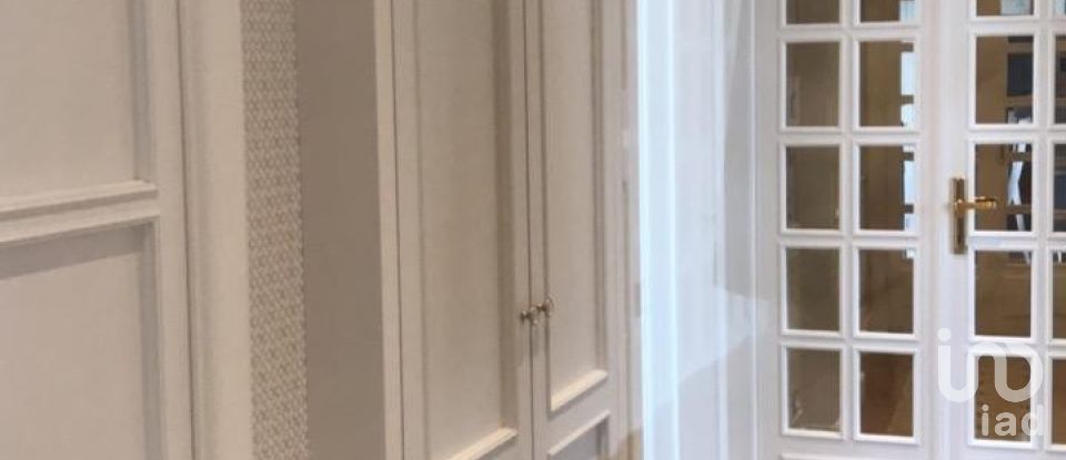 Apartment 9 rooms of 150 m² in Genova (16122)