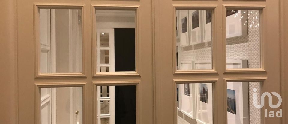 Apartment 9 rooms of 150 m² in Genova (16122)