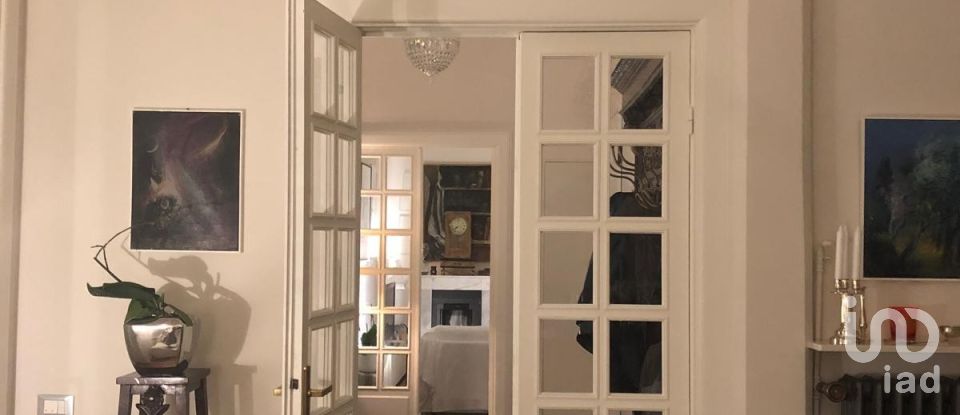 Apartment 9 rooms of 150 m² in Genova (16122)