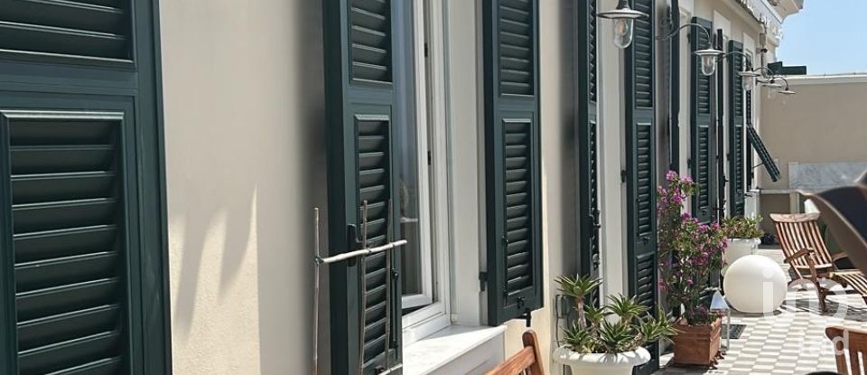 Apartment 9 rooms of 150 m² in Genova (16122)