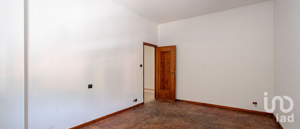 Appartamento 5 locali di 80 m² a Genova (16151)