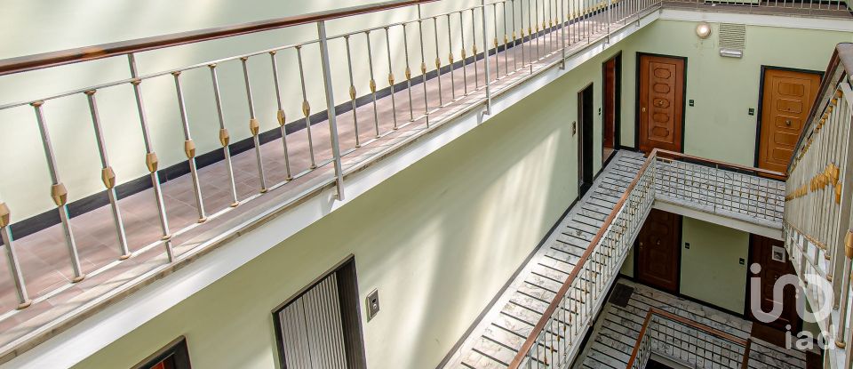 Appartamento 5 locali di 80 m² a Genova (16151)