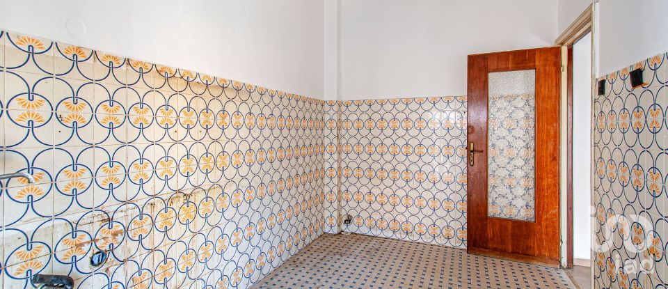 Appartamento 5 locali di 80 m² a Genova (16151)