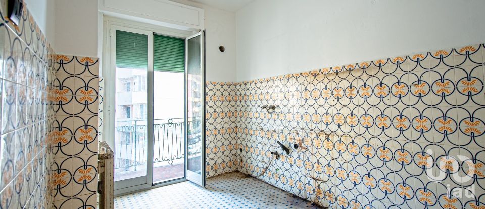 Appartamento 5 locali di 80 m² a Genova (16151)