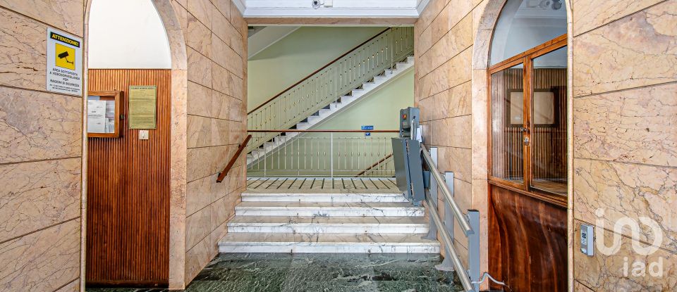 Appartamento 5 locali di 80 m² a Genova (16151)