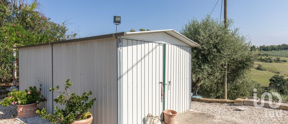 Casa indipendente / Villa 11 locali di 240 m² in Sant'Elpidio a Mare (63811)