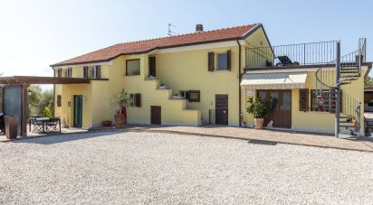Casa indipendente / Villa 11 locali di 240 m² in Sant'Elpidio a Mare (63811)