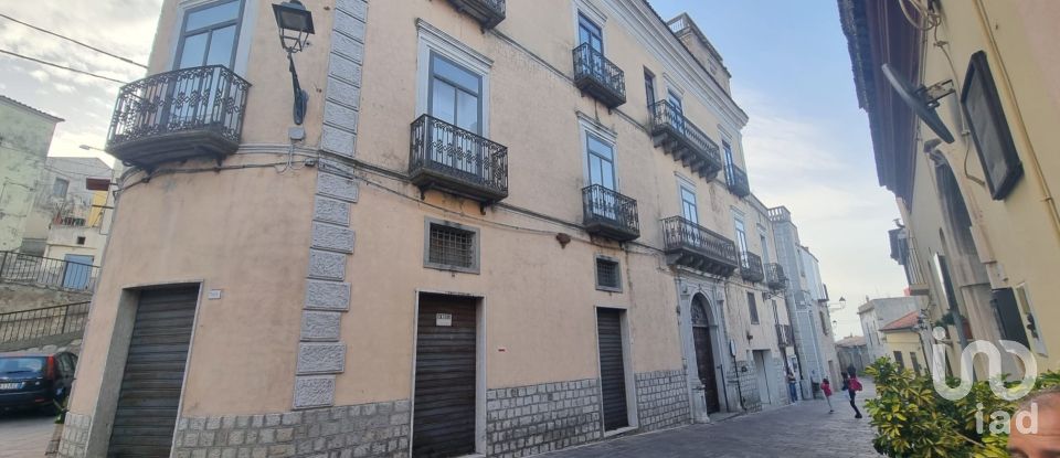 Appartamento 5 locali di 311 m² a Rotondella (75026)