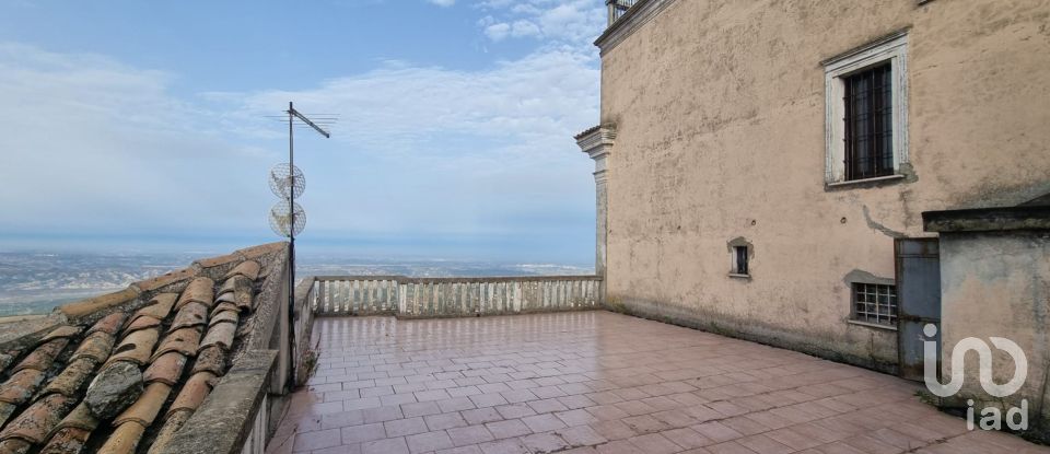 Appartamento 5 locali di 311 m² a Rotondella (75026)