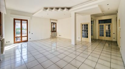 Appartamento 7 locali di 285 m² a Sant'Elpidio a Mare (63811)