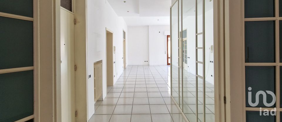 Appartamento 7 locali di 285 m² a Sant'Elpidio a Mare (63811)