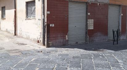 Negozio / locale commerciale di 88 m² in Angri (84012)