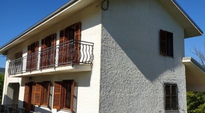 Casale 6 locali di 170 m² in Cartosio (15015)