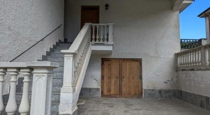 Casale 6 locali di 170 m² in Cartosio (15015)