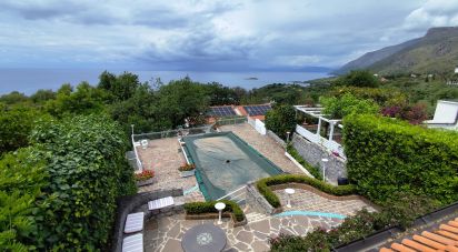 Casa indipendente / Villa 7 locali di 130 m² in Maratea (85046)