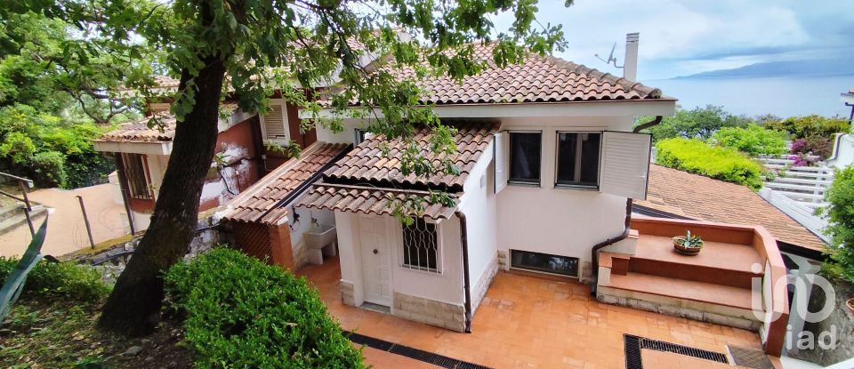 Casa indipendente / Villa 7 locali di 130 m² in Maratea (85046)