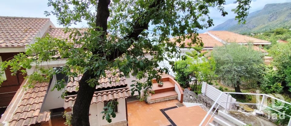 Casa indipendente / Villa 7 locali di 130 m² in Maratea (85046)