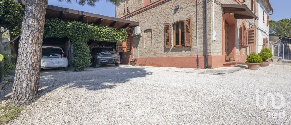 Casa indipendente 7 locali di 130 m² in Filottrano (60024)