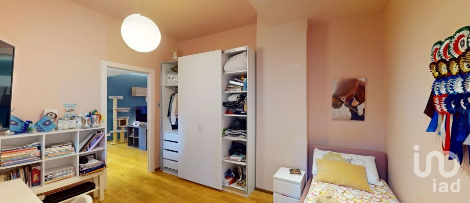 Appartamento 7 locali di 136 m² a Arenzano (16011)