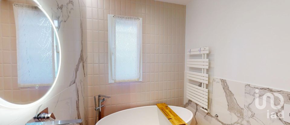 Appartamento 7 locali di 136 m² a Arenzano (16011)