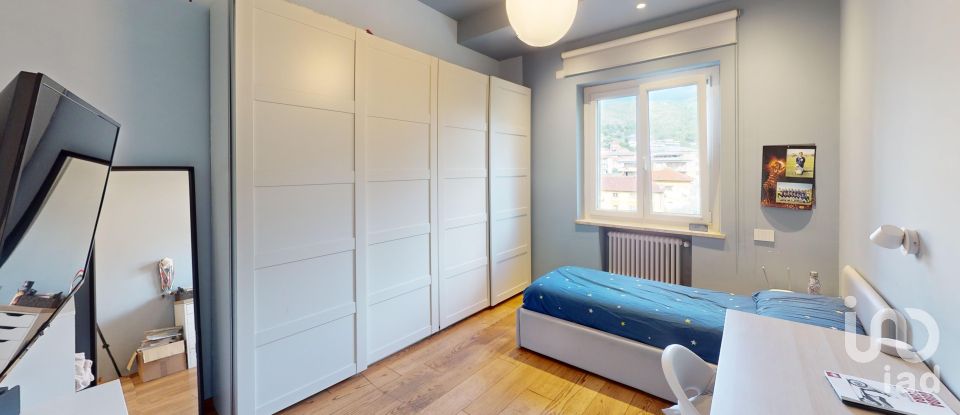 Appartamento 7 locali di 136 m² a Arenzano (16011)