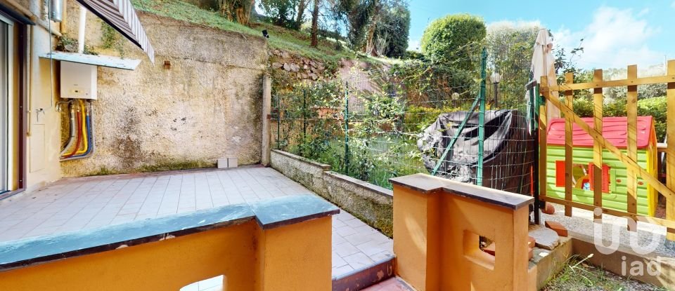 Appartamento 7 locali di 136 m² a Arenzano (16011)