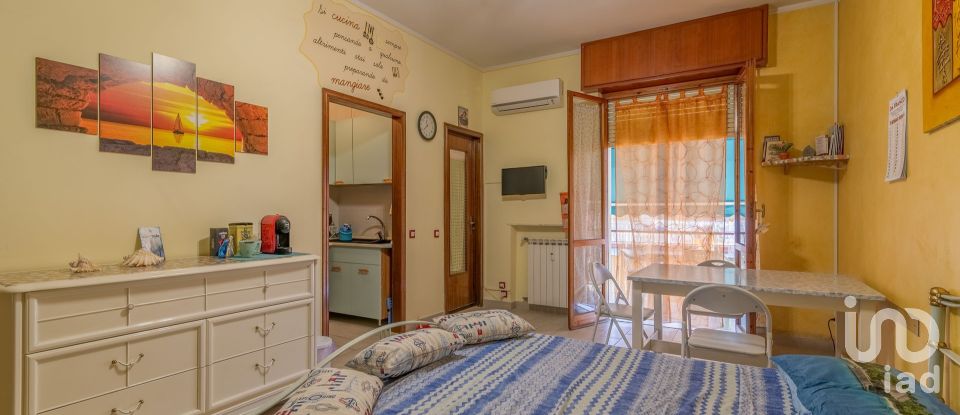 One-room apartment of 37 m² in Ceriale (17023)